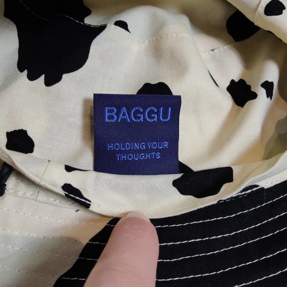 BAGGU Black and Cream Cow Print Bucket Hat - Picture 4 of 6